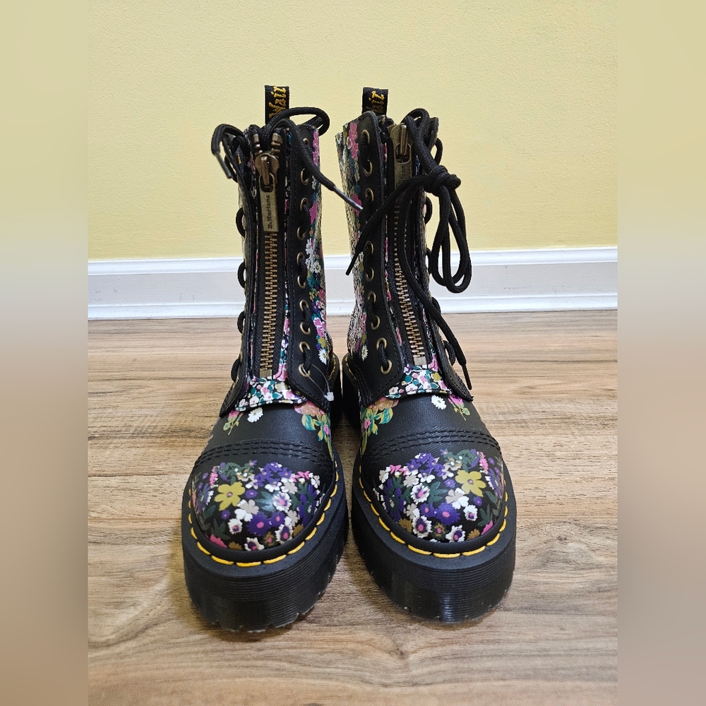 🌸Dr. Martens SINCLAIR HI VINTAGE FLORAL PLATFORM BOOTS - Picture 2 of 12